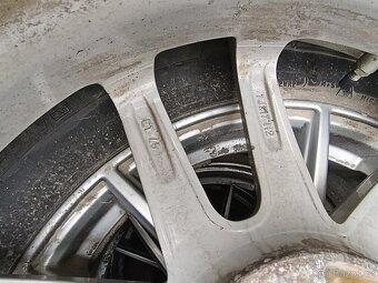 235/65 R17 kia sorento lité kola zimní - 2