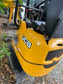Prodám JCB 8008 rok 2017 240000kč s dph - 2
