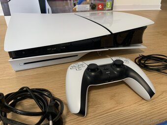 PS5 slim, Blue-Ray - 2