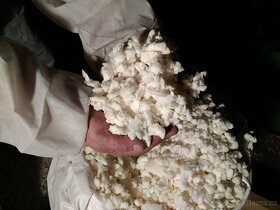 pěnová izolace polyuretan drcený - 2