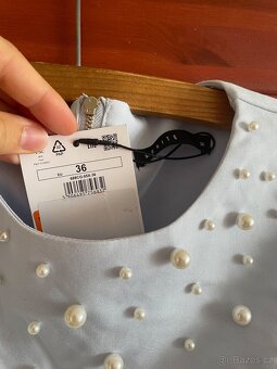 Dámské pouzdrové šaty vel. 36 - zcela nove - 2