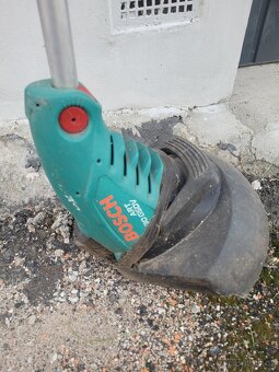 Elektrický vyžínač bosch - 2