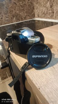 Olympus OM-D E10 MarkII + Sigma 19mm f/2.8 - 2