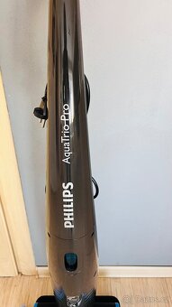 Philips AquaTrio Pro  vysavač + mop 3v1 - 2