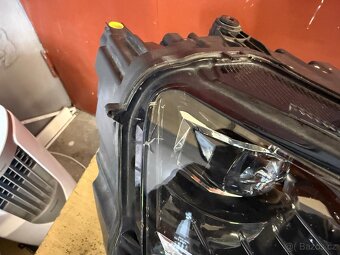 Pravé světlo Škoda Karoq - 2