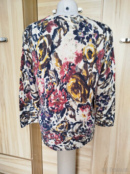 květovaný svetr, zn.Viyella - 2