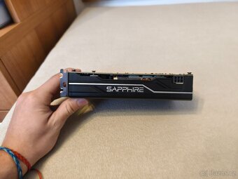 Sapphire Pulse Radeon Rx 570 ITX 4G GDDR5 - 2