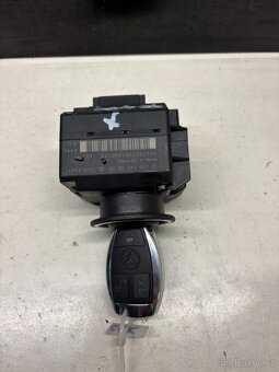 //Spínací skříňka Mercedes W203 2000-2007// - 2