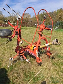 Obraceč sena SPI spider 350 - 2