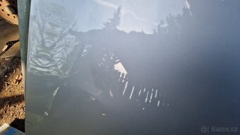 VW Passat B8 , kapota lampy blatníky  výztuha pravé světlo - 2
