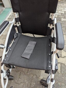 Elektrické invalidní křeslo - 2