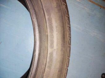 Pneu Bridgestone 275/40 r20 - 2