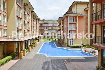 BULHARSKO Zařízené studio 1+kk s balkonem, jen 400m od pláže - 2