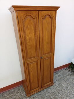Rustikální nábytek, skříň z masívu - 2