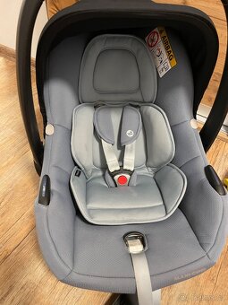 Maxicosi+isofix zakladna - 2