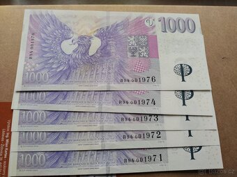 Kč 1000 Kč 2023 - výroční tisícikoruna s přítiskem ČNB 30 le - 2