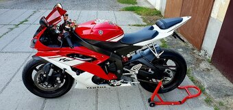 Yamaha R6 14 900km 1A stav - 2