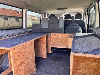 Ford transit 300S, 2009 2.2 85kW 6míst KLIMA 335000km - 2