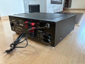 Yamaha RX-V396RDS Receiver - 2