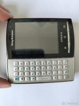 Sony Xperia X 10 mini - 2