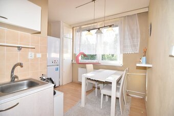 Pronájem, byt 2+1 Hodonín, ulice Brandlova, s lodžií, vybave - 2