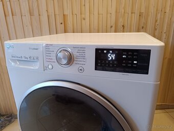 Parní pračka se sušičkou LG 8+5 kg - 2