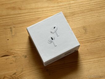 AirPods Pro 2 - málo používané - 2