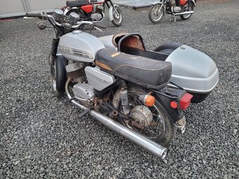 Jawa 350/634 se sidecarem Velorex 562 - 2