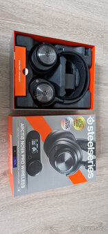 Prodám sluchátka SteelSeries Arctis Nova Pro Wireless - 2