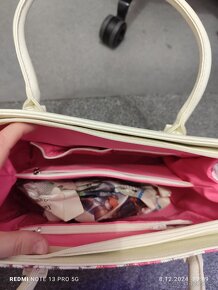 Růžová kabelka - 2