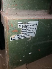 Nůžky na pásovinu - 2