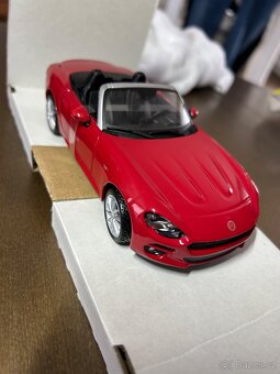 Fiat spider 124 1:24 - 2