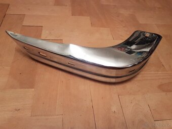 BMW e21 pravý roh předního nárazníku - 2