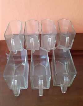 Staré skleněné dózy na potraviny - 2