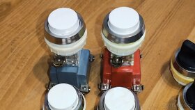 T-6 (tlačítka, stop, spínače), Siemens, Schneider - 2