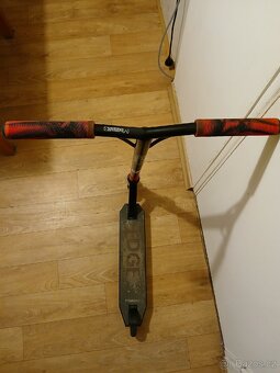 Feestyle koloběžka - 2