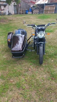 Royal Enfield Interceptor 650 + side Velorex - 2