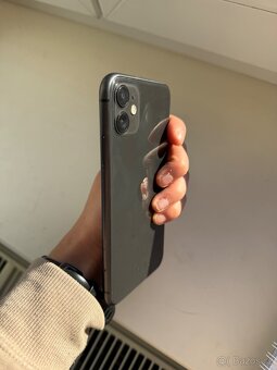 Iphone 11 64GB černý - 2
