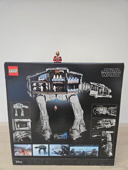 LEGO Star Wars 75313 AT-AT - 2