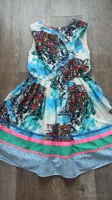 Šaty vel.134 zn.Next - 2