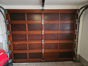 Dřevěná garážová vrata - 2