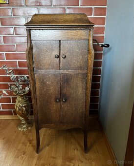 SKŘÍŇOVÝ GRAMOFON ODÉON - 2