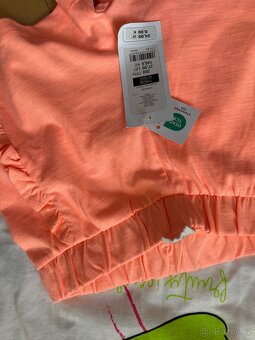 Kratasy a tričko nové - 2