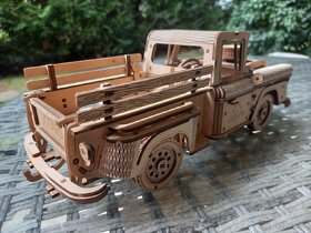 Model Ford Pickup - dřevěný (Ugears) - 2