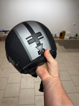 Helma AGV + obal - 2