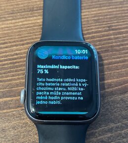 Apple Watch 4 Space Grey - 44mm - 2