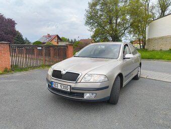 Škoda Octavia 2 1.6i 75kw benzín r.v 2005 - 2
