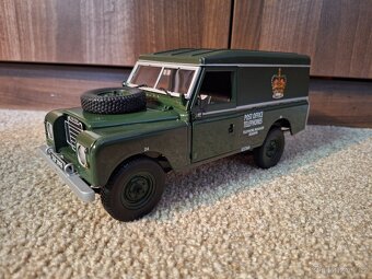 Land Rover 1:18 - 2