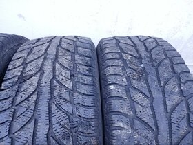 Zimní pneu 265/65 R18 - 2