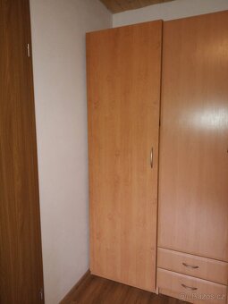 Nábytek ložnice/obývák - 2